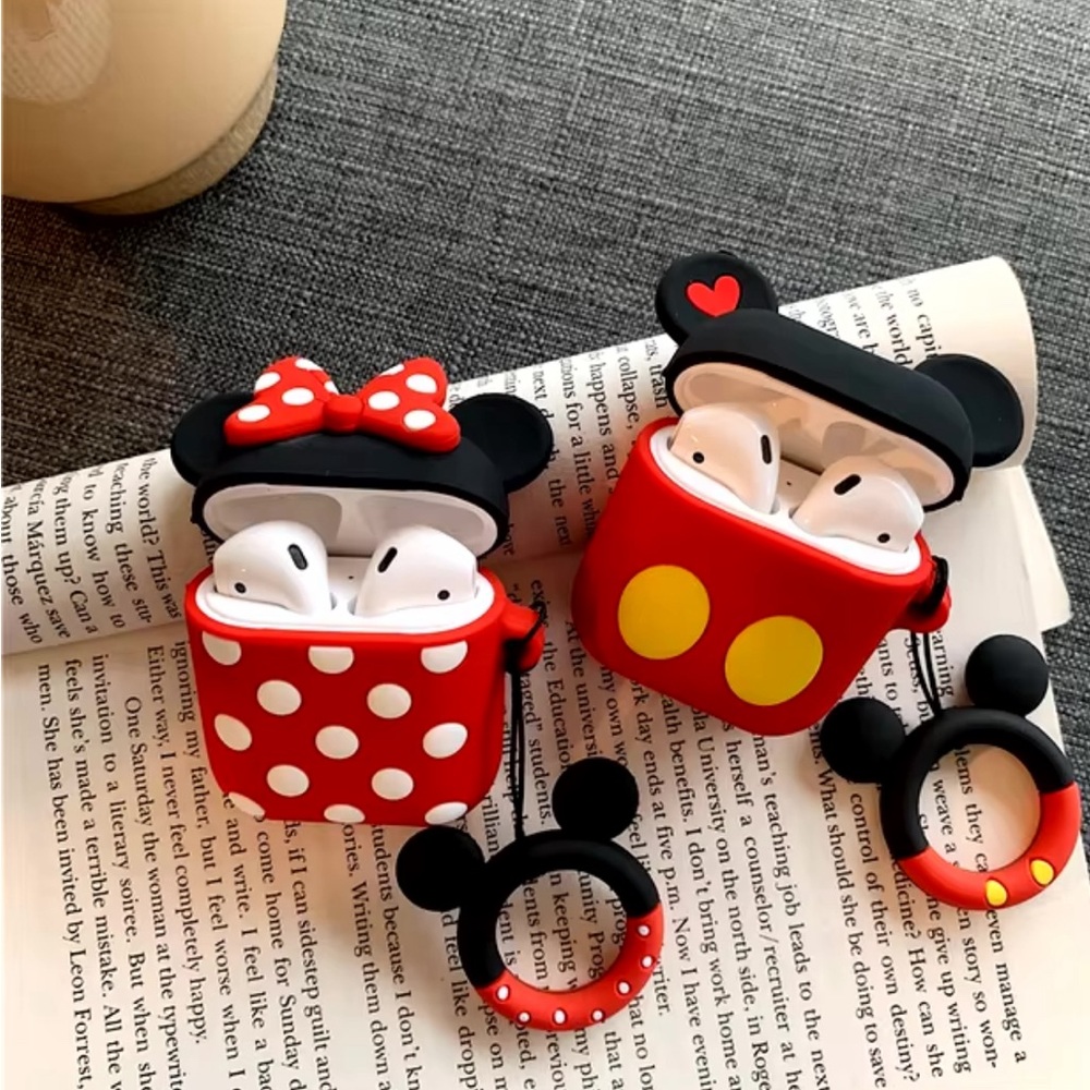 Cute Polka Dots Bow Silicone Case For Apple AirPods